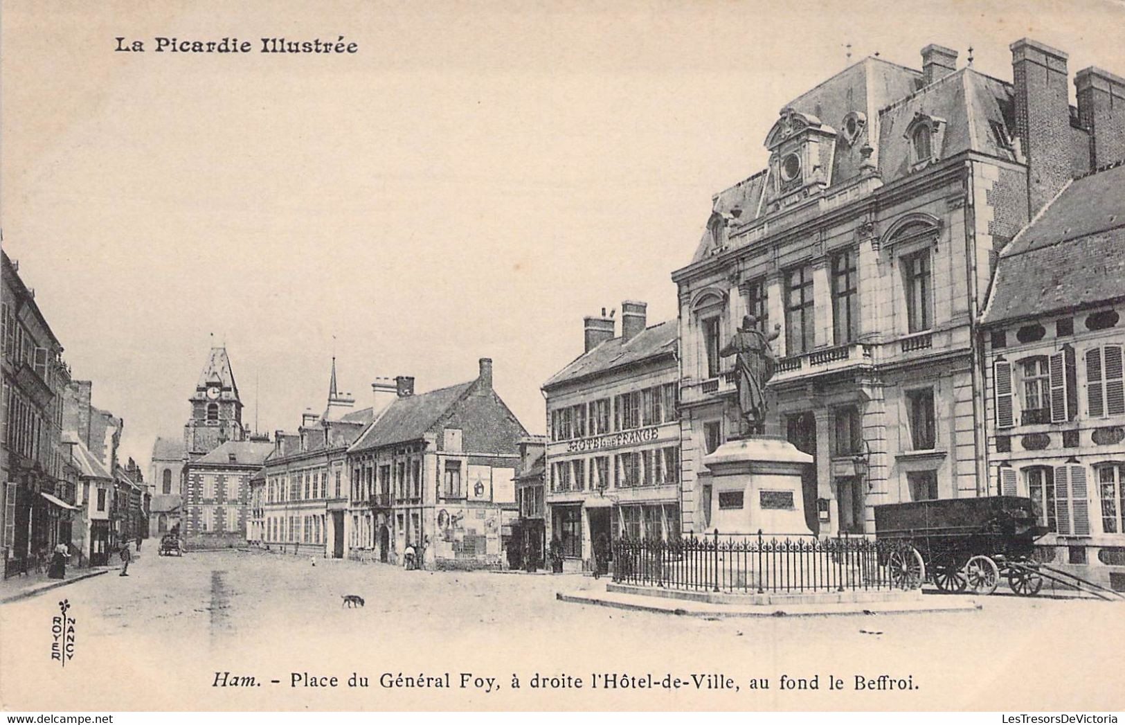 CPA Précurseur - 80 - HAM - Somme - Place Du Général FOY Hotel De Ville - Le Beffroi - PICARDIE ILLUSTREE - Dos Non Div - Ham
