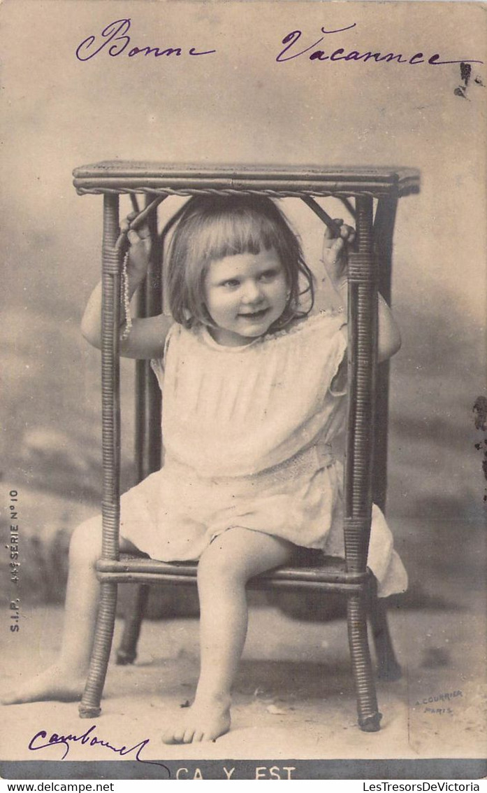 CPA - ENFANTS - Petite Fille Souriante Avec Une Frange - SIP Série N°10 - 1903 Dos Non Divisé - Portraits