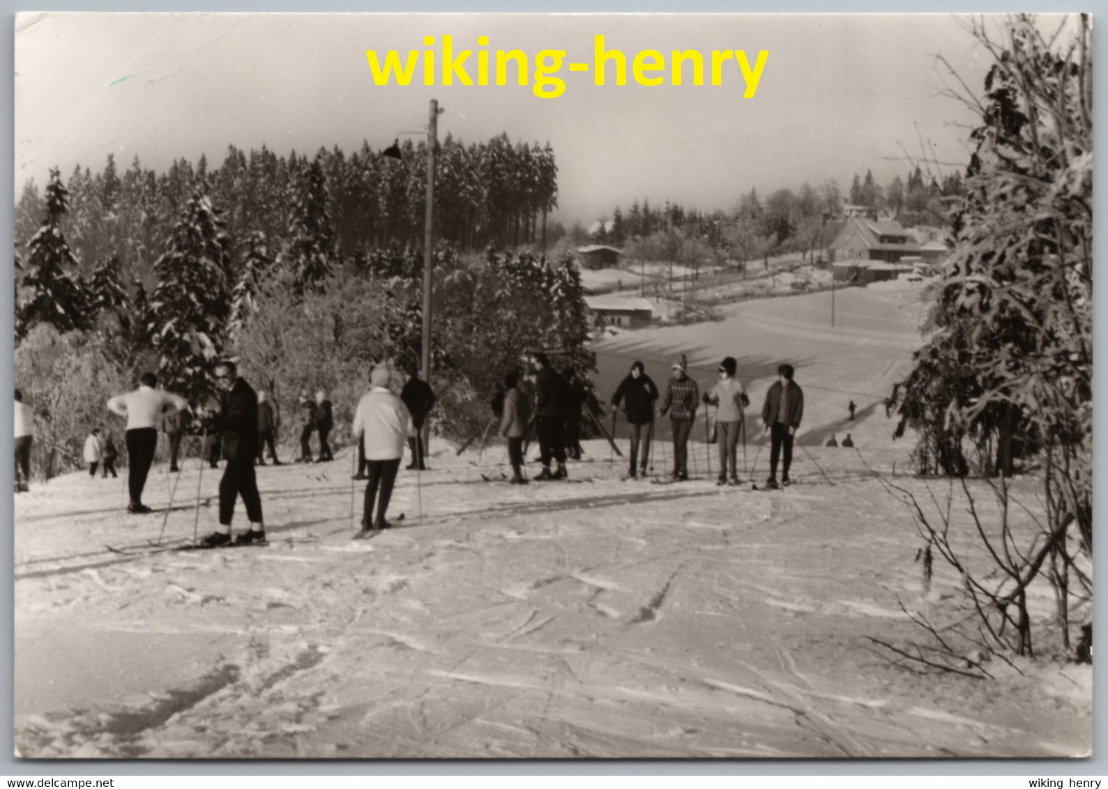 Schöneck Im Vogtland - S/w Skiläufer Auf Dem Wintersportplatz - Vogtland