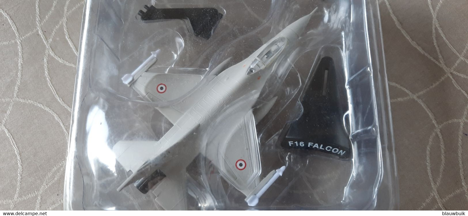 F-16 Falcon Diecast Model 1:126 - Luchtvaart