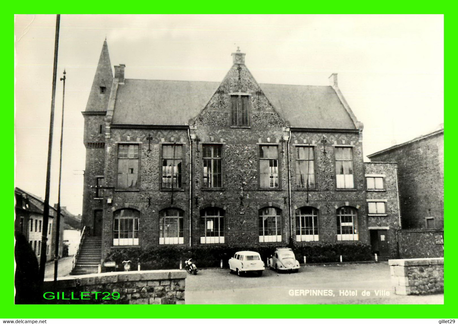 GERPINNES, BELGIQUE - HÔTEL DE VILLE - ANIMÉE DE VIEILLE VOITURES - ED. DELATTE - - Gerpinnes