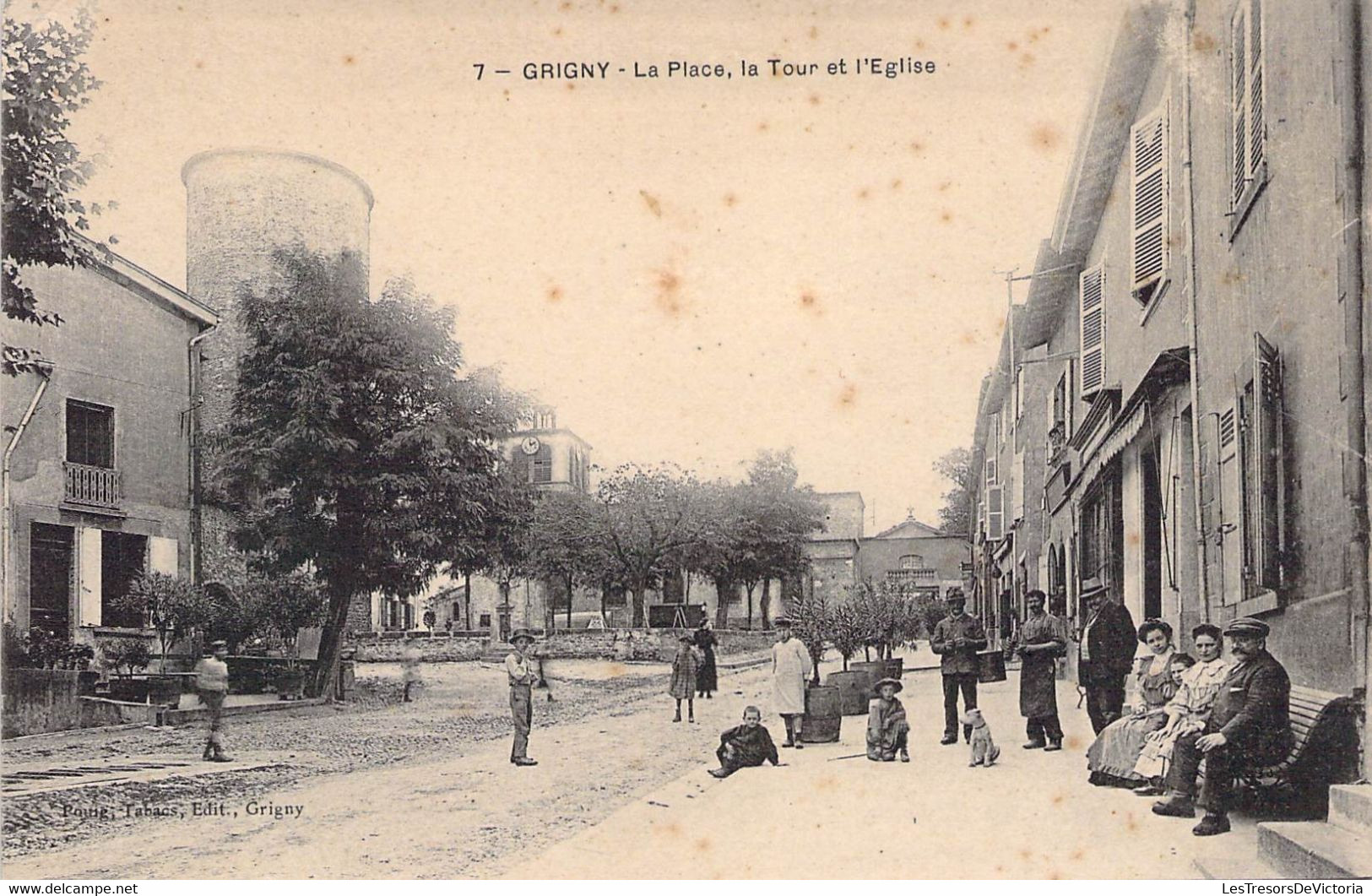 CPA France - Grigny - La Place - La Tour - L Eglise - Animée - Chien - Pouig Edition - Route - Grigny