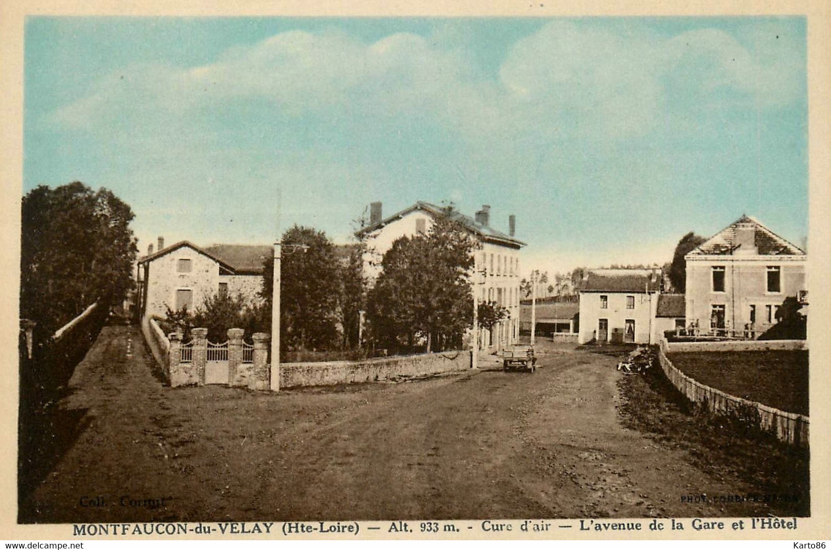 Montfaucon Du Velay * L'avenue De La Gare Et L'Hôtel - Montfaucon En Velay