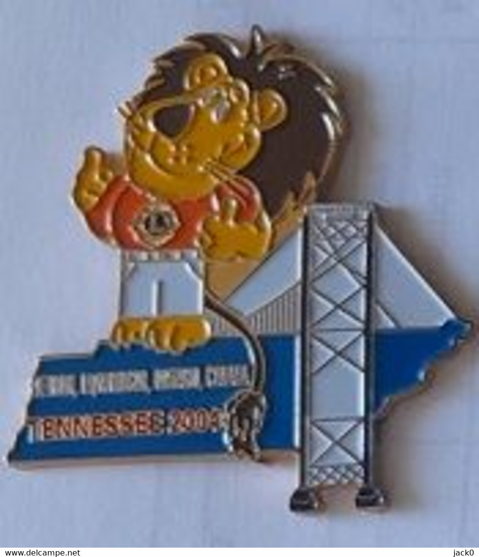 Pin' S  2 Attaches  Animal  LION, Association  LION' S  CLUB  TENNESSEE  2004, DETROIT,MWINDSOR,ONTARIO,CANADA - Associations