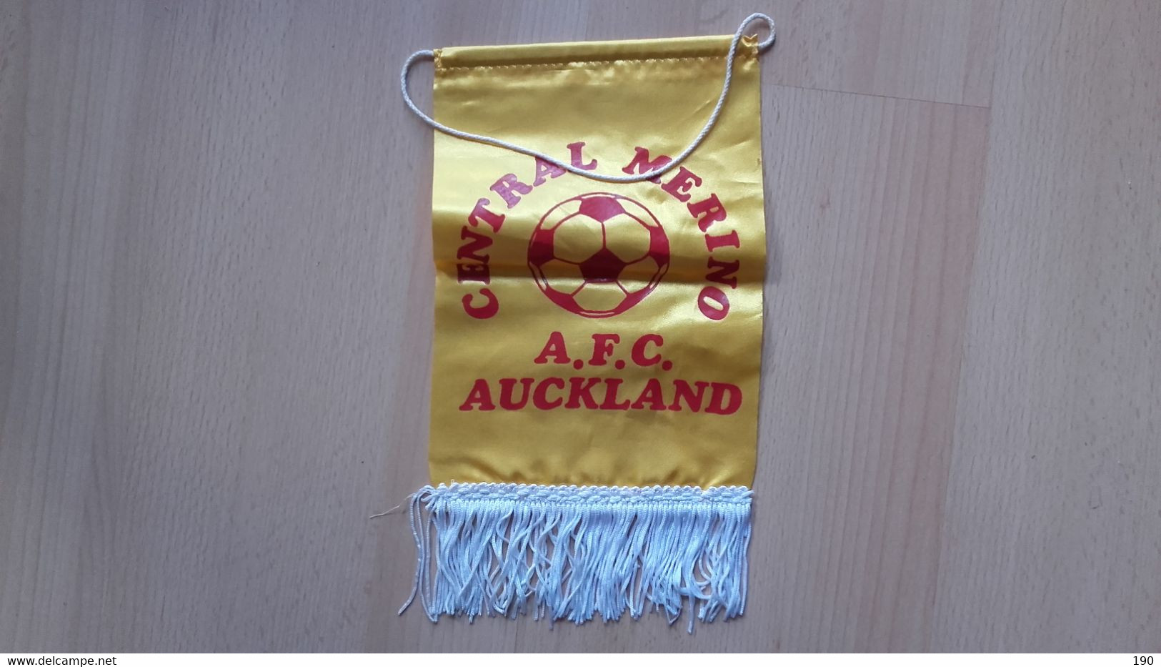 Flag.Central Merino A.F.C.Auckland - Bekleidung, Souvenirs Und Sonstige