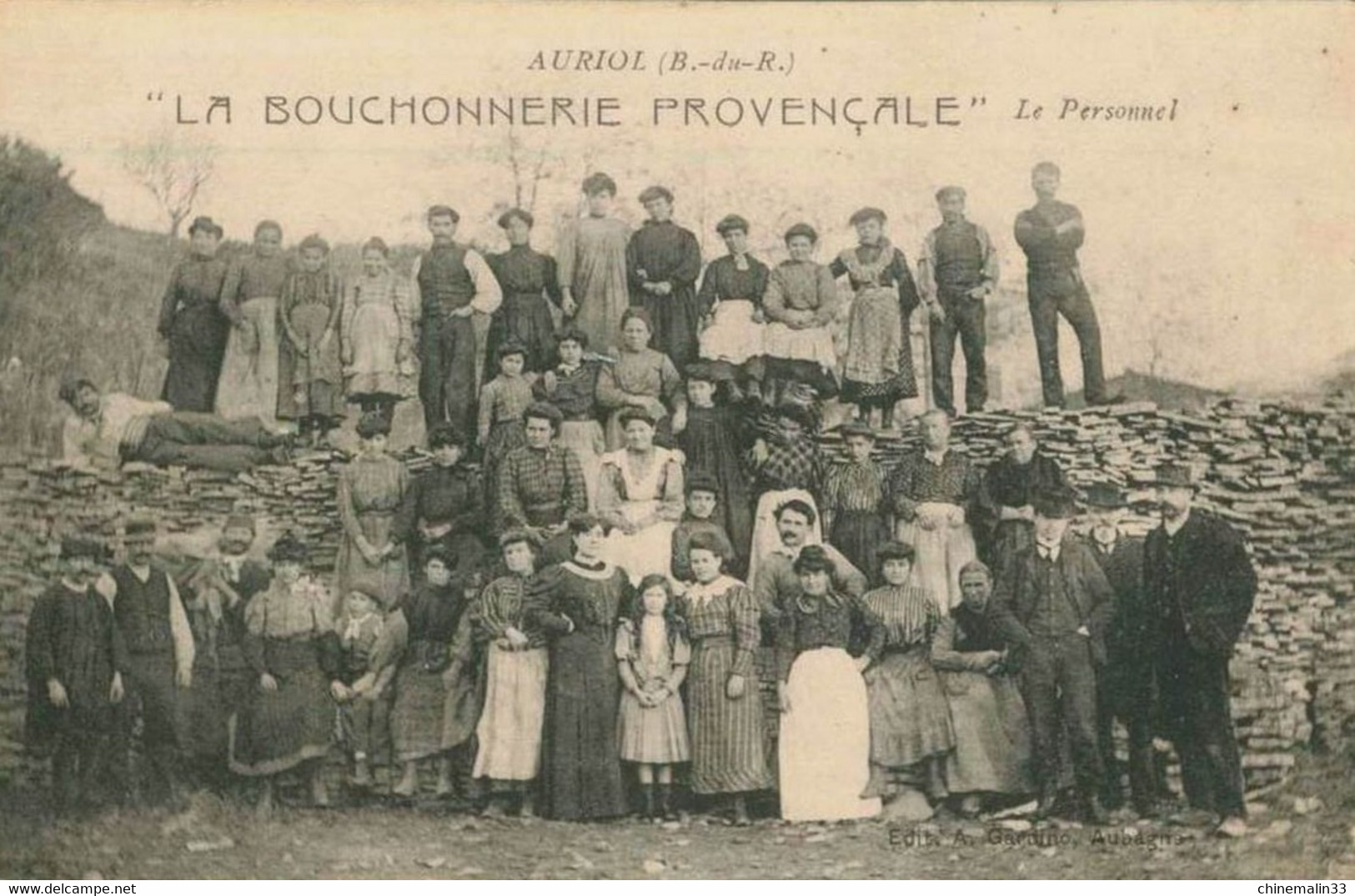 DEPT 13 AURIOL LA BOUCHONNERIE PROVENÇALE LE PERSONNEL TRÈS BELLE ANIMATION 9X14 REIMPRESSION DE CARTES ANCIENNES - Auriol