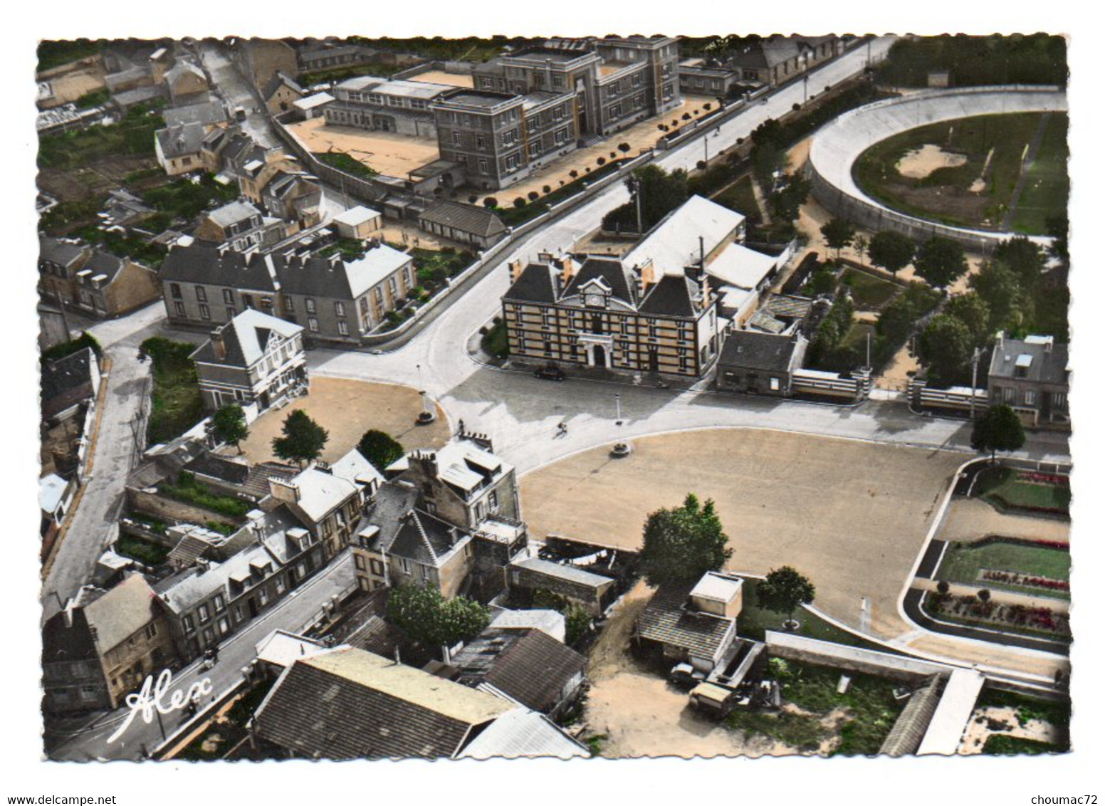 GF (50) 773, Equeurdreville, Becquemin 302, Vue Aérienne, La Mairie Et Le Cours Complémentaires Des Garçons - Equeurdreville