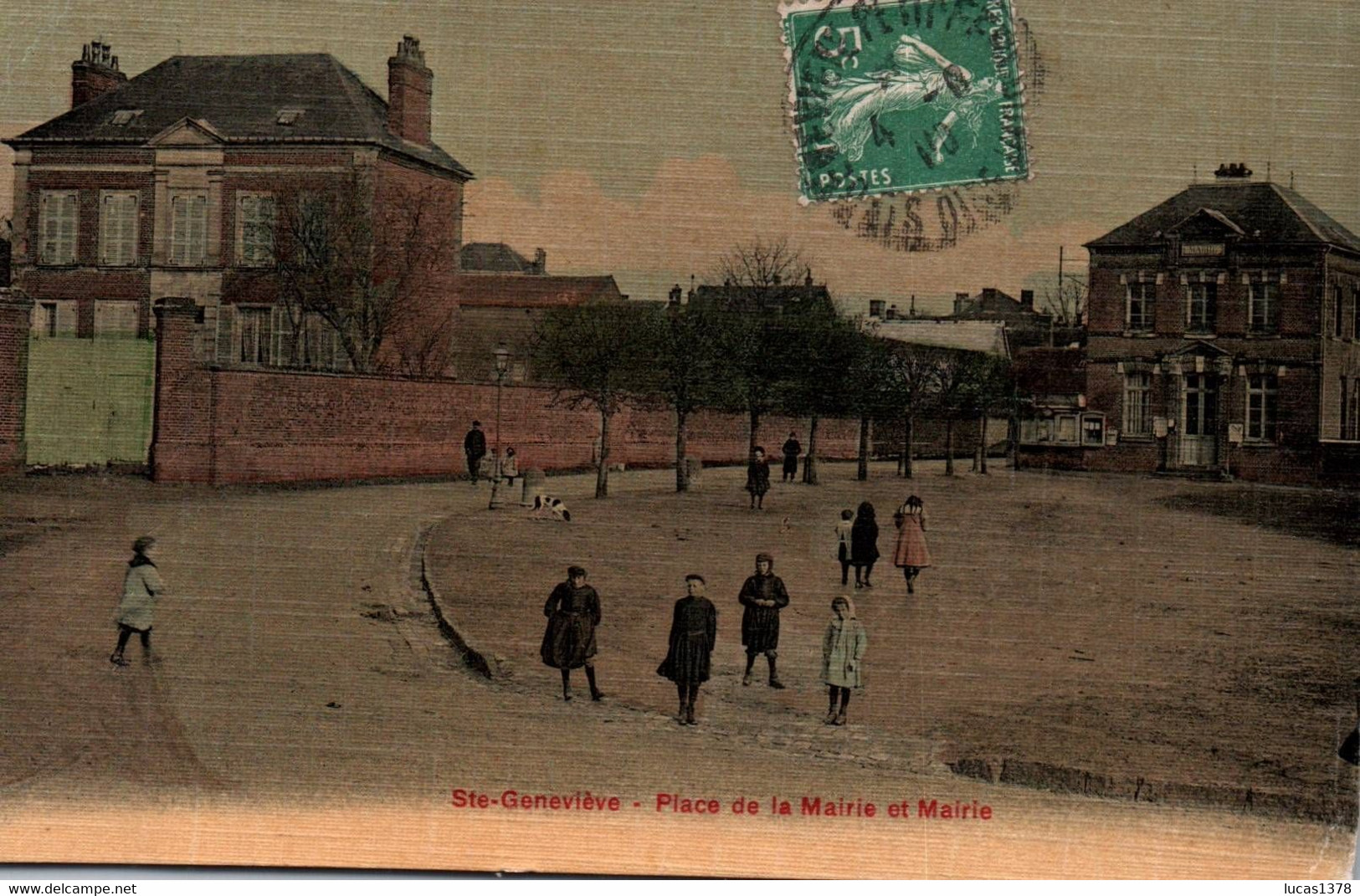 60 / SAINTE GENEVIEVE / PLACE DE LA MAIRIE ET MAIRIE / TRES BELLE CARTE TISSEE / RARE - Sainte-Geneviève