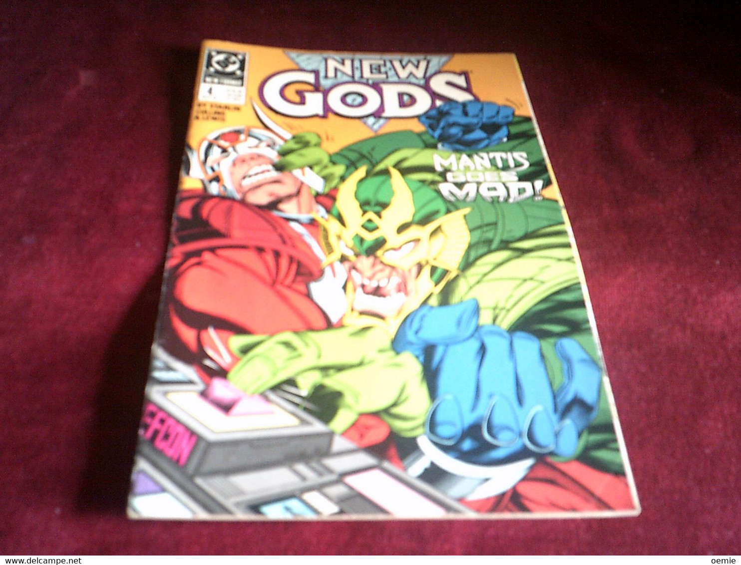 NEW  GODS    N° 4 MAY 89 - DC