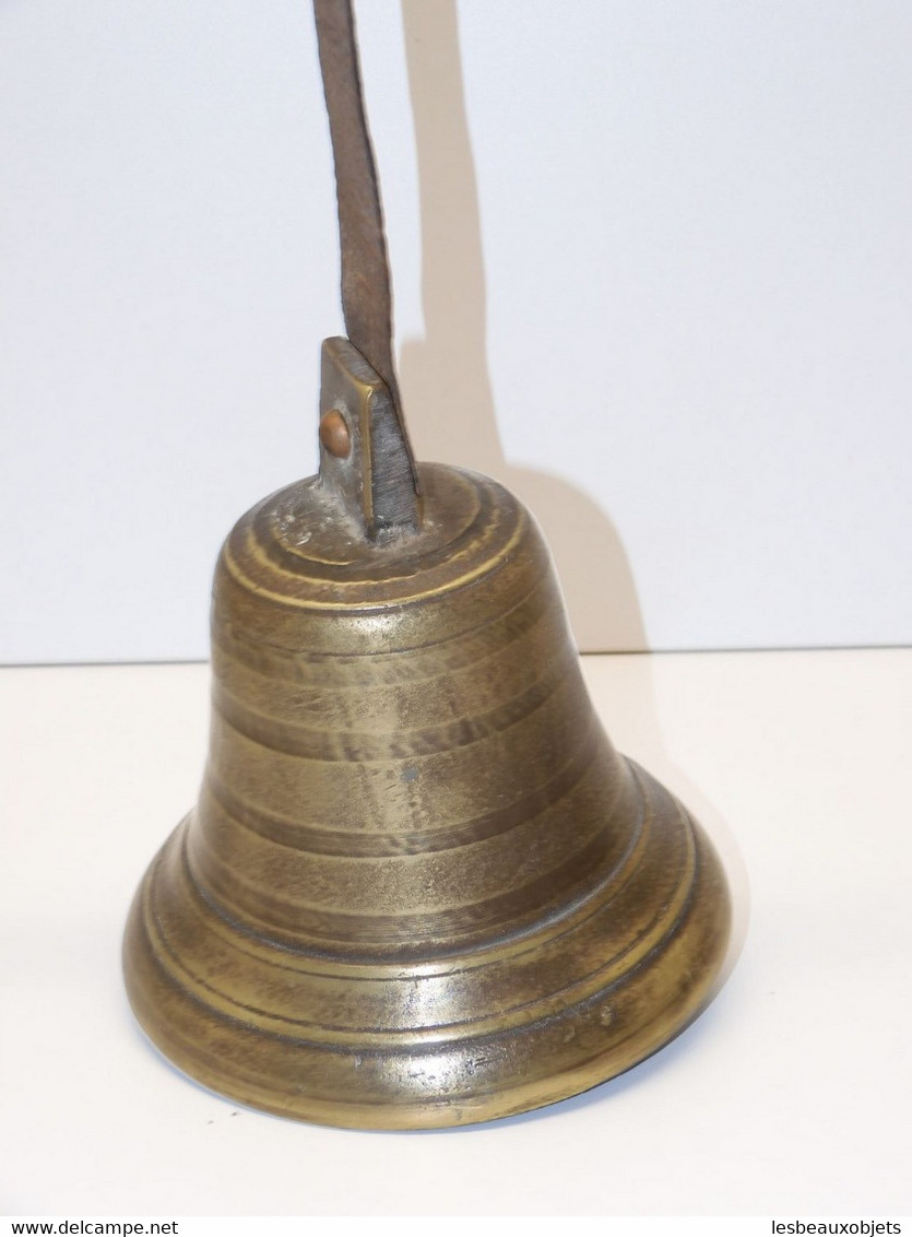 *BELLE ANCIENNE GRANDE CLOCHE BRONZE BELL PORTE D'ENTREE SONNETTE DECO CHALET  E