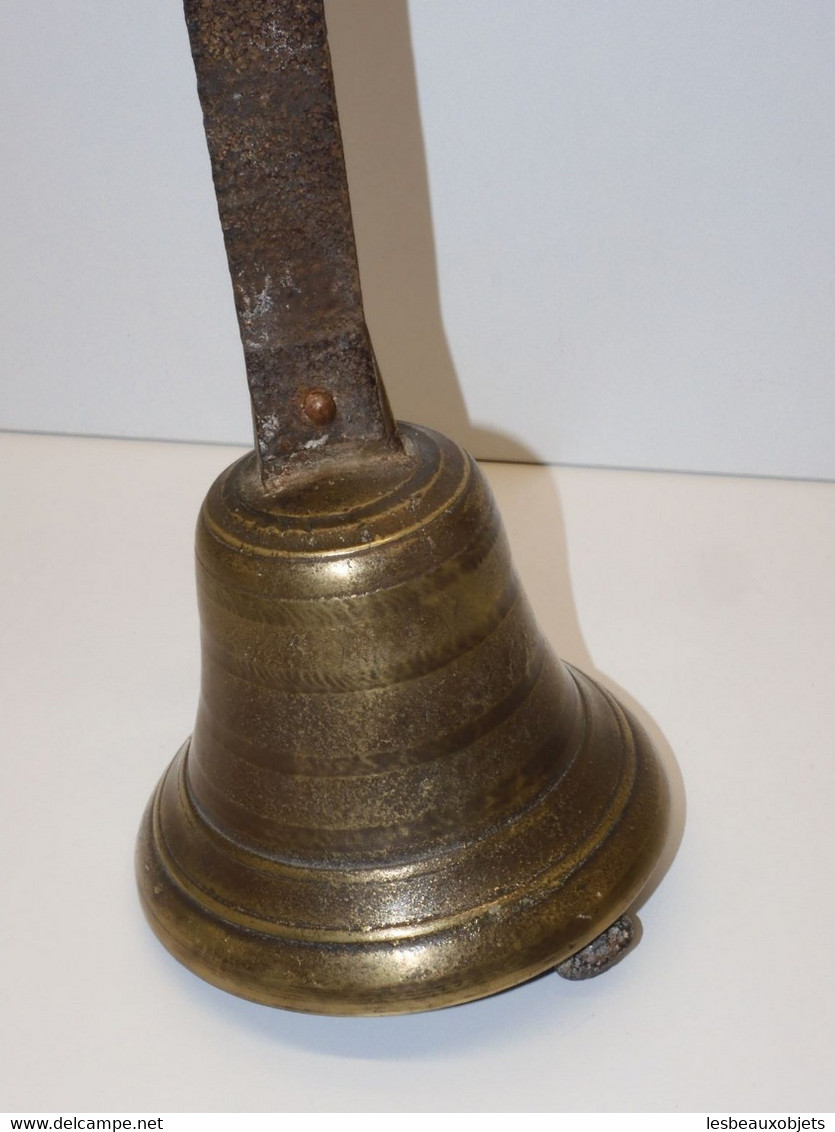 *BELLE ANCIENNE GRANDE CLOCHE BRONZE BELL PORTE D'ENTREE SONNETTE DECO CHALET  E