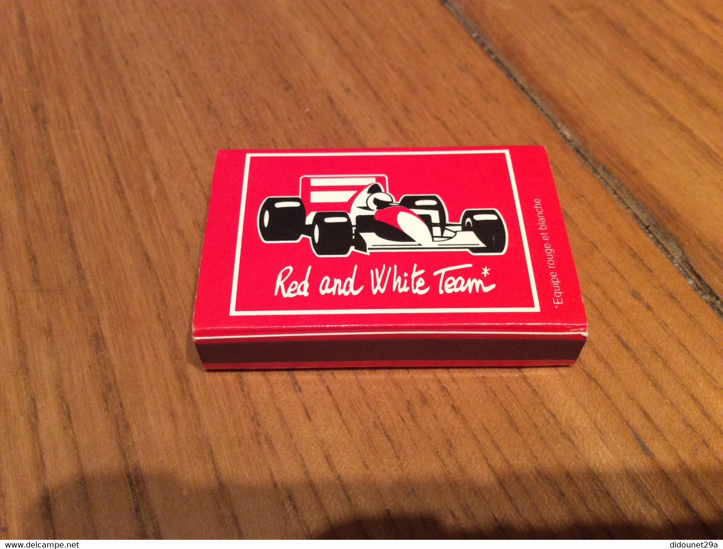 Boite D'allumettes *x P VENDOME Type 2 "Red And White Team, Formule 1 (Marlboro)" (double Face Identique) - Boites D'allumettes