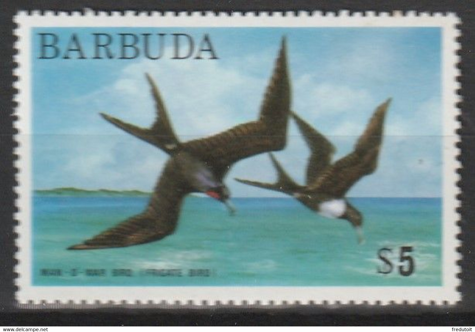 BARBUDA - N°207 ** (1974) 5d Oiseaux : La Frégate - Barbuda (...-1981)