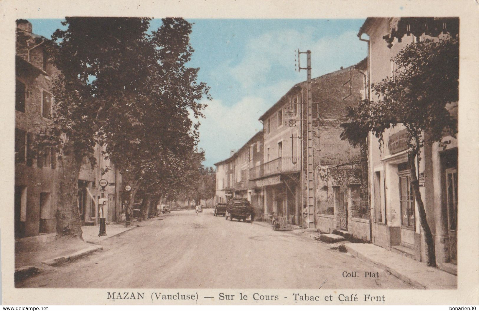 CPA 84 MAZAN  TABAC ET CAFE FONT SUR LE COURS POMPE ESSO - Mazan