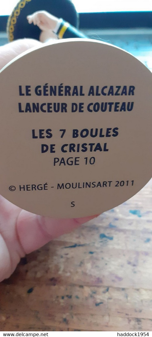 Le Général ALCAZAR Lanceur De Couteau TINTIN Les 7 Boules De Cristal HERGE Moulinsart 2011 - Beelden - Hars