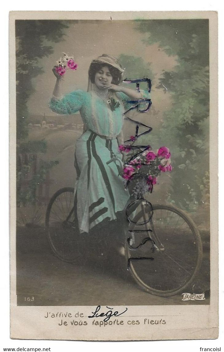 Jeune Femme à Vélo, Fleurs:" J'arrive De Liège. Je Vous Apporte Des Fleurs" - Souvenir De...