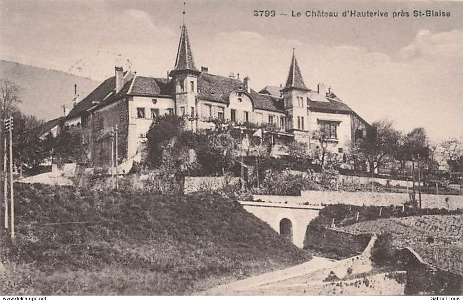 Le Château D'Hauterive Près St-Blaise - Saint-Blaise