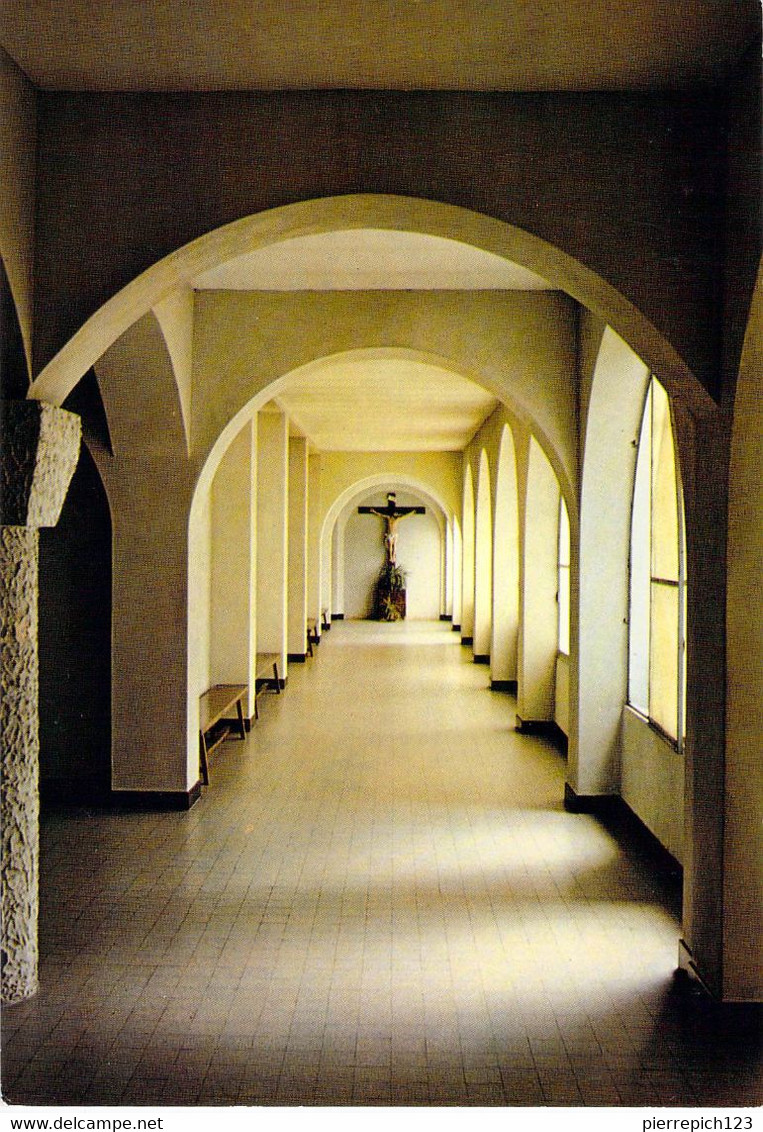 38 - Vif - Monastère De La Visitation - Cloître D'Entrée - Vif