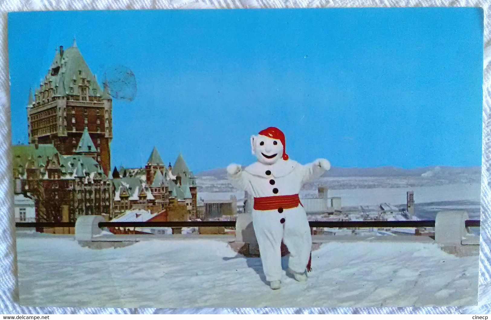 CPSM CANADA CARNAVAL DE QUEBEC LE BONHOMME DE NEIGE BLANC DEGUISEMENT - Québec - Château Frontenac