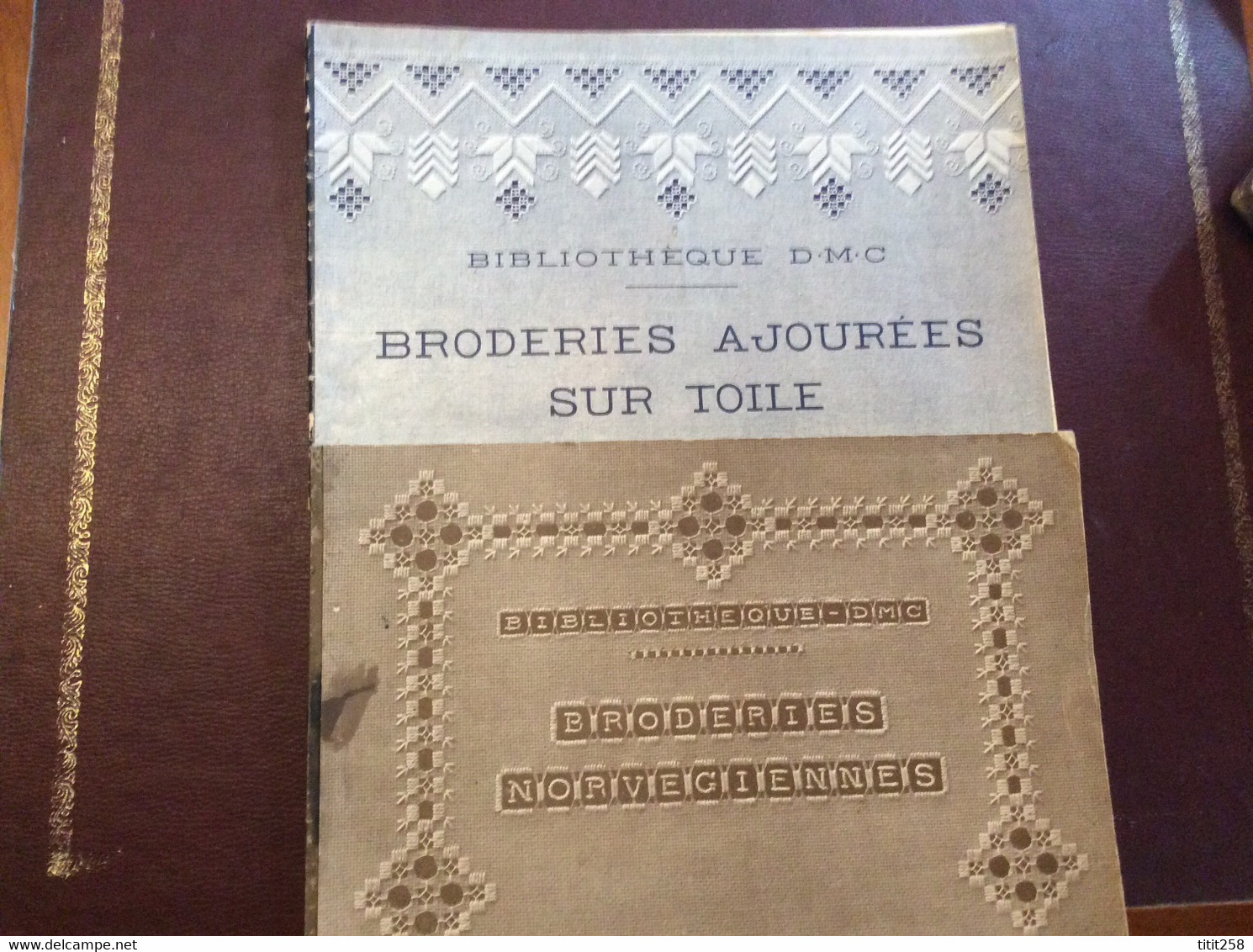 Lot Broderies Ajourées Sur Toile / Norvégiennes - Punto De Cruz