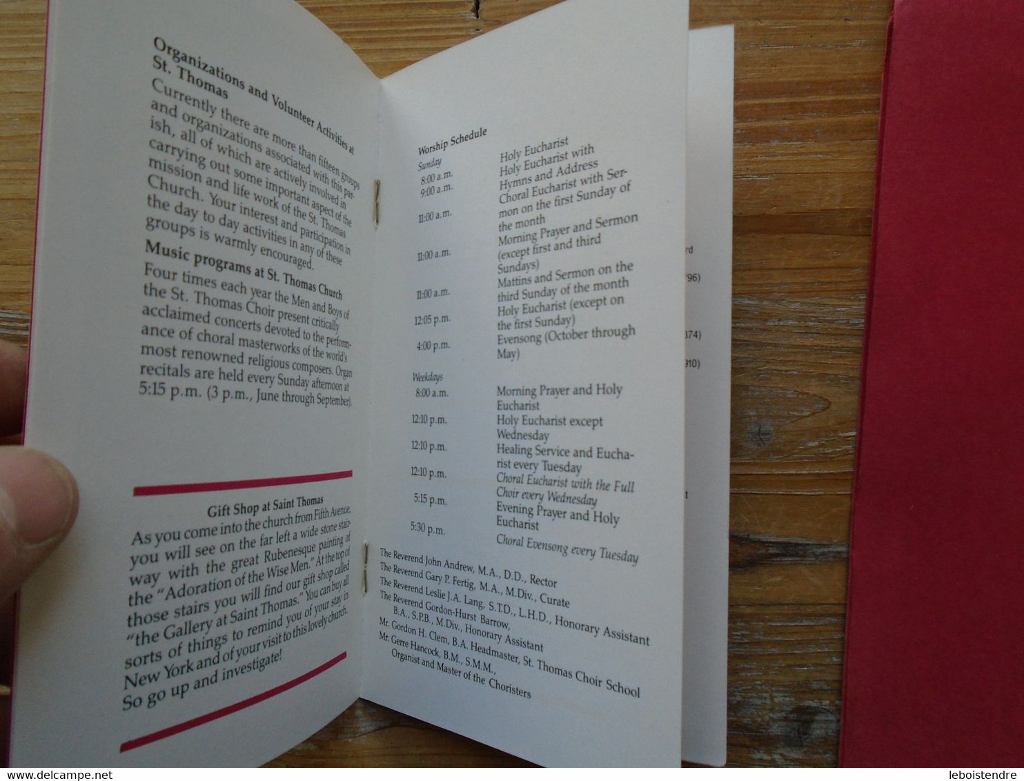 LIVRET 8 PAGES   A WELCOME TO OUR VISITORS  TO ST THOMAS CHURCH IN THE CITY AND COUNTRY OF NEW YORK - Kultur