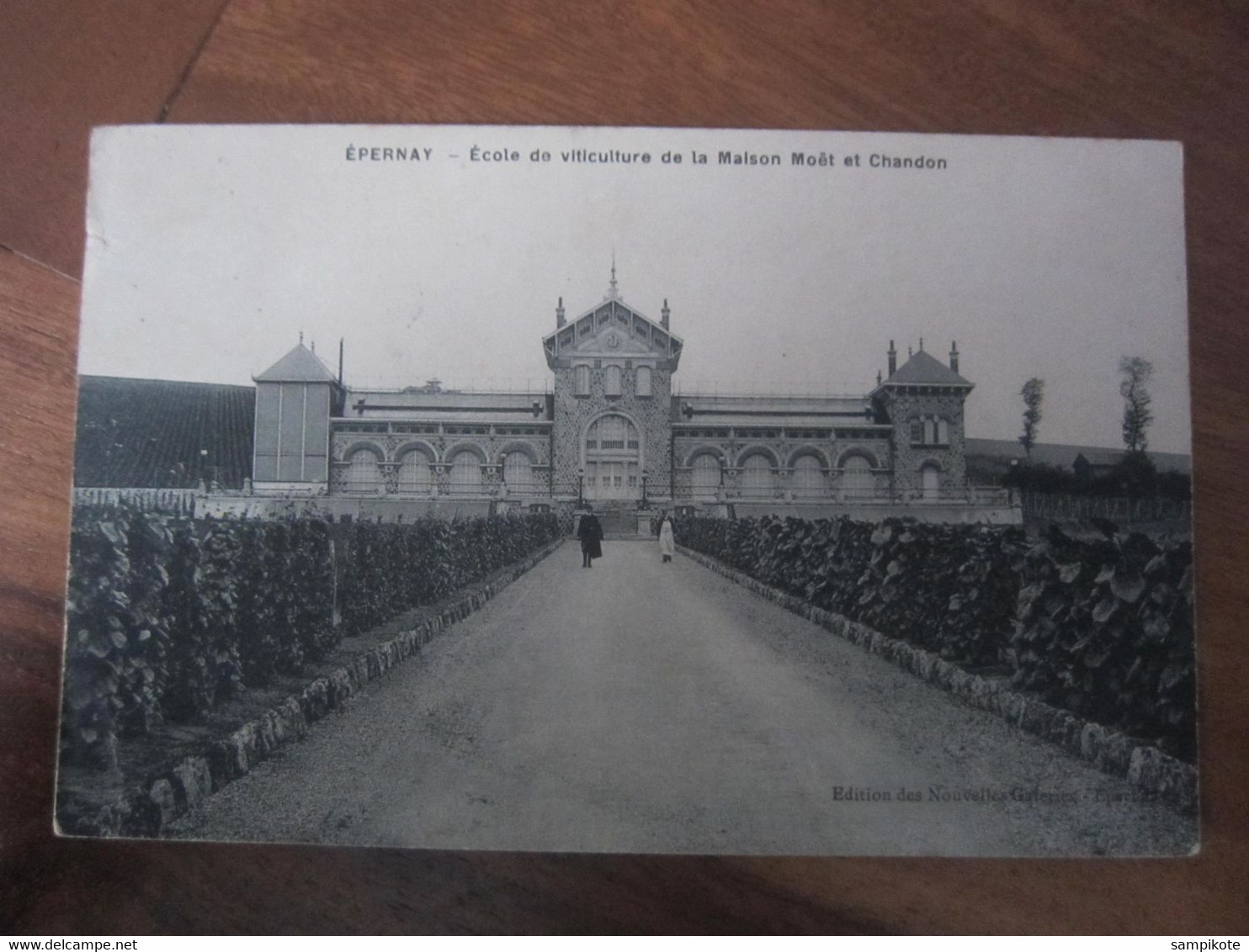 Carte Postale Epernay, école De Viticulture De La Maison Moet Et Chandon - Vignes