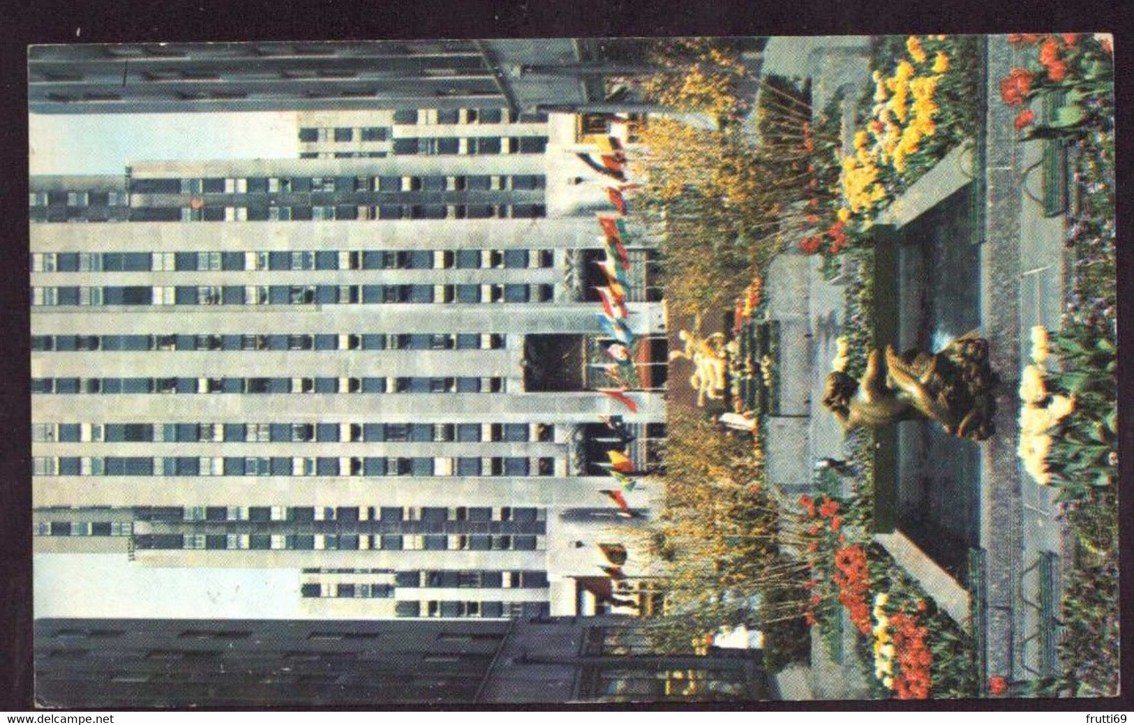 AK 078439 USA - New York City - Rockefeller Center - The Channel Gardens - Parken & Tuinen