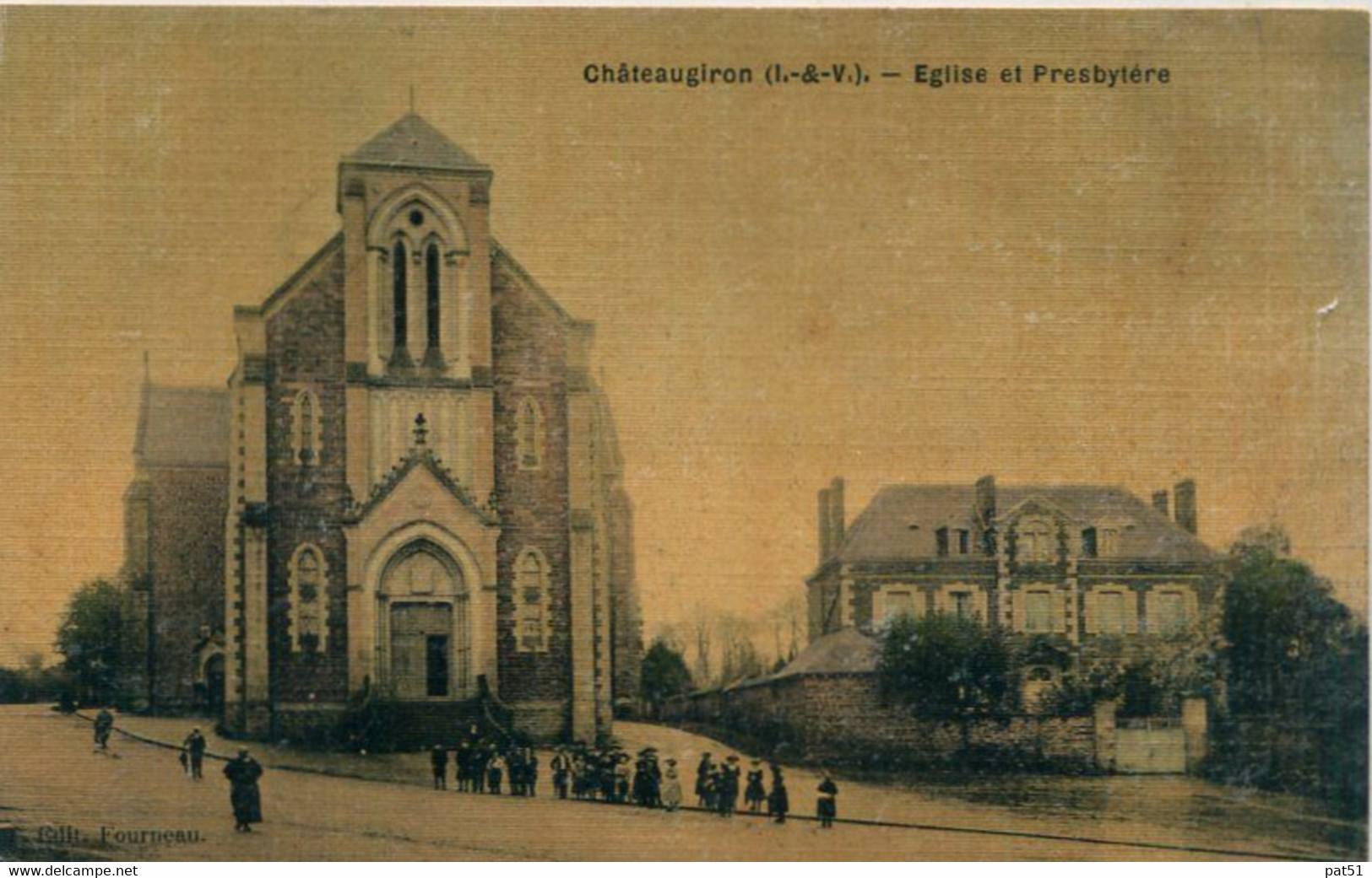 35 - Châteaugiron : Eglise Et Presbytère - Châteaugiron