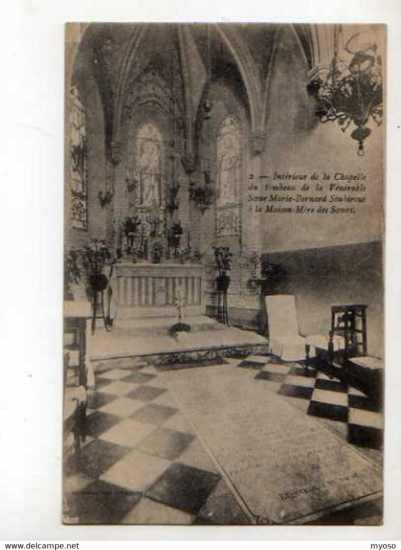 Interieur De La Chapelle Du Tombeau De La Venerable Soeur Marie Bernard Soubirous A La Maison Mere Des Soeurs - Monuments