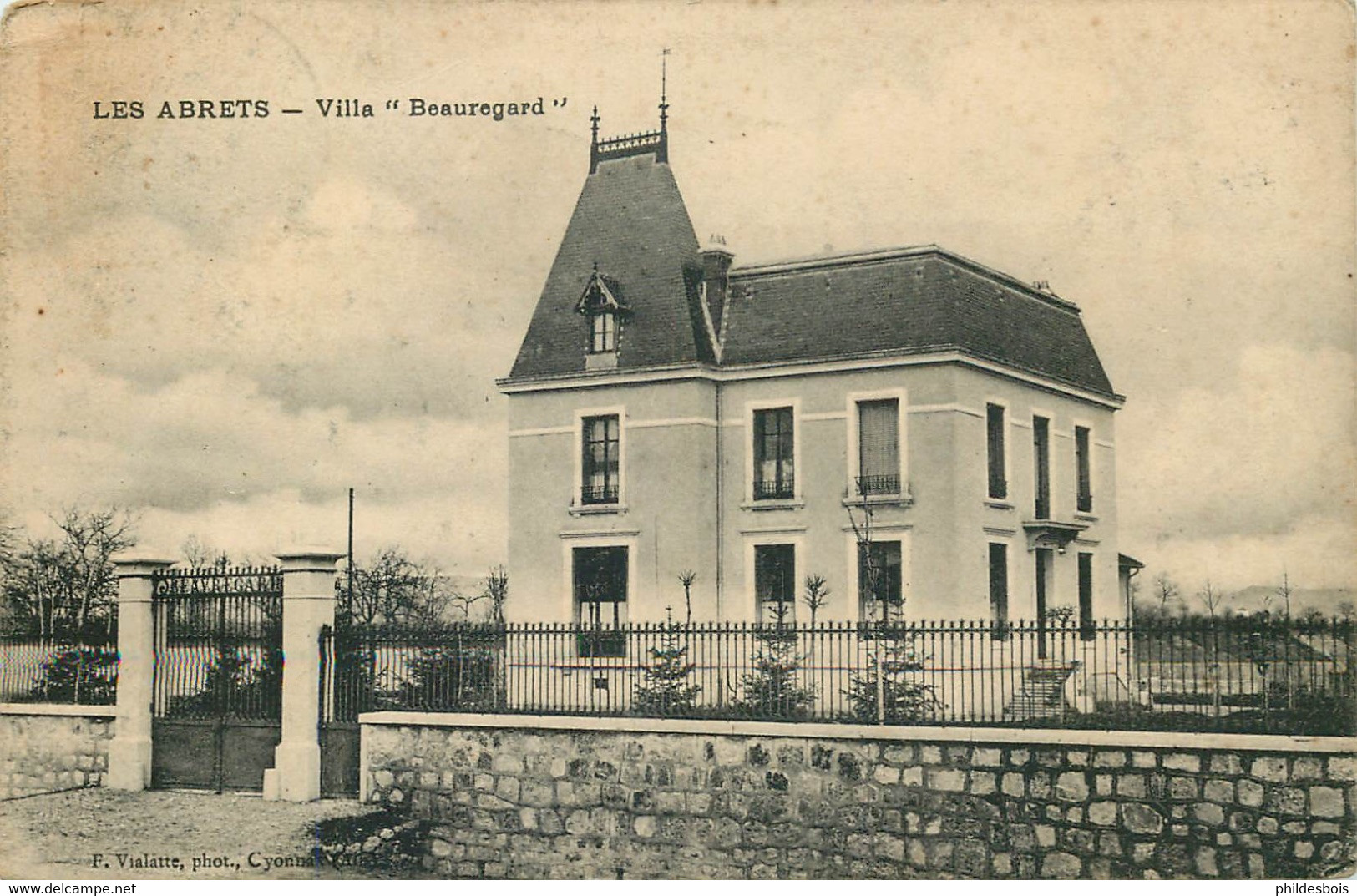 ISERE  LES ABRETS  Villa Beauregard - Les Abrets