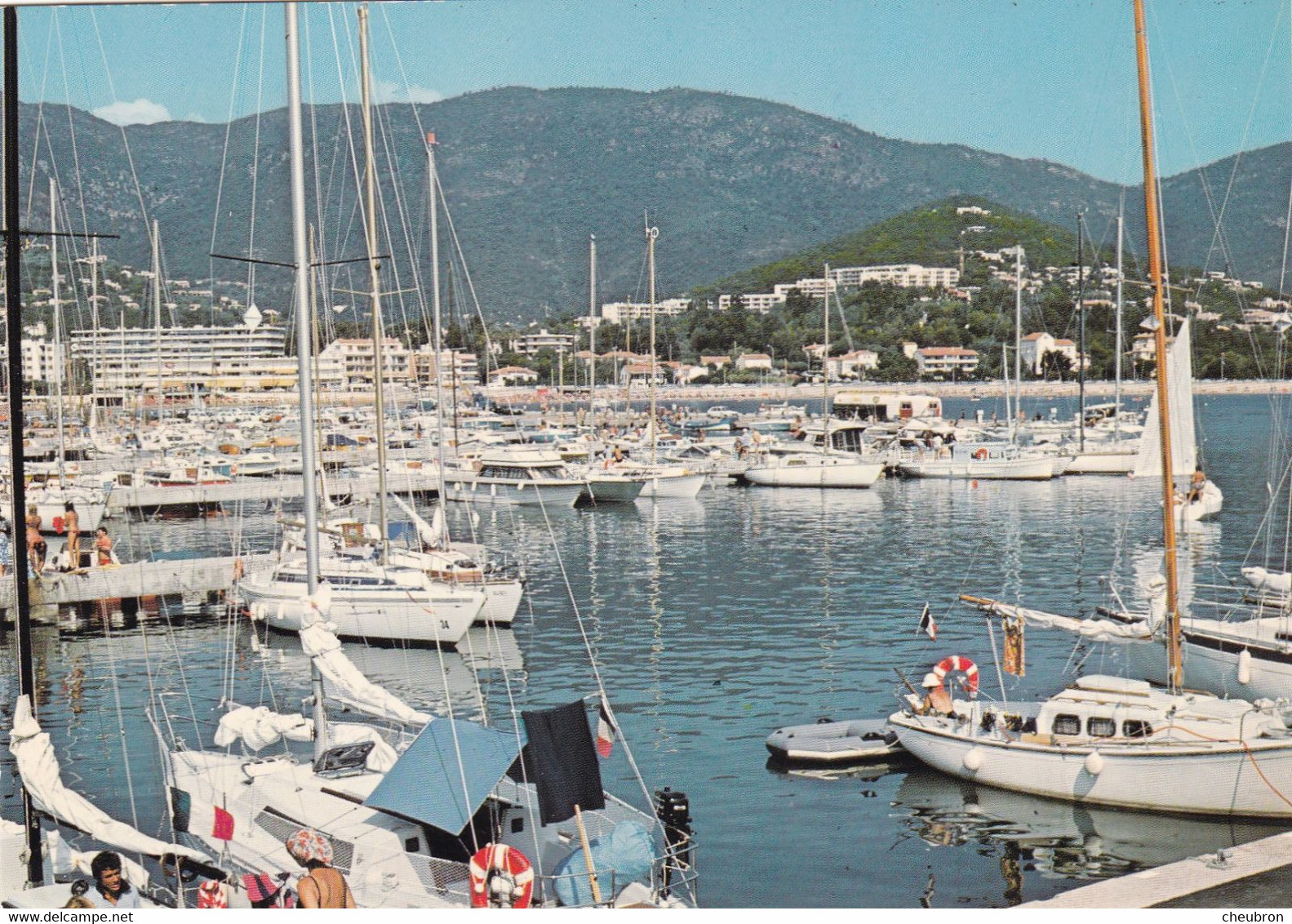 83.  CAVALAIRE SUR MER .CPM. LE PORT - Cavalaire-sur-Mer