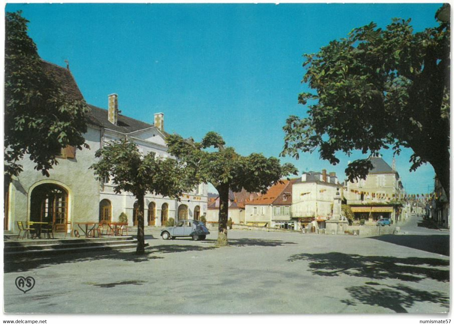 CP VAYRAC - Place De L'Eglise - Ed. APA POUX N°46110-1008 - ( Citroën 2CV ) - Vayrac