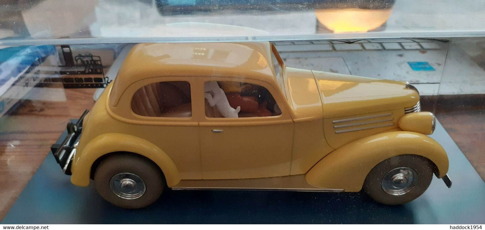 La Voiture Accidentée Le Crabe Aux Pinces D'or TINTIN HERGE Moulinsart - Statuettes En Métal