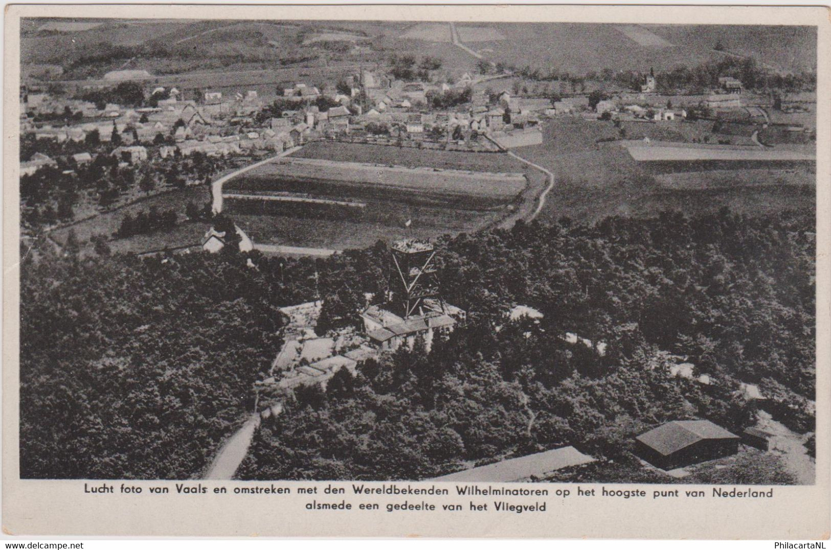 Vaals - Luchtfoto Met Wilhelminatoren En Gedeelte Van Het Vliegveld - Vaals