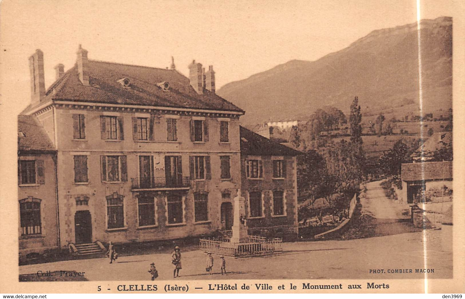 CLELLES (Isère) - L'Hôtel De Ville Et Le Monument Aux Morts - Clelles