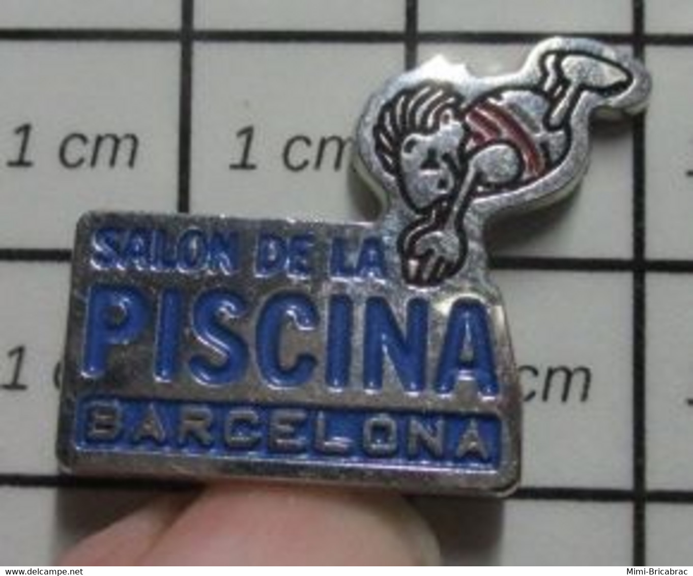 910e Pin's Pins / Beau Et Rare / SPORTS / NATATION SALON DE LA PISCINA BARCELONA - Schwimmen