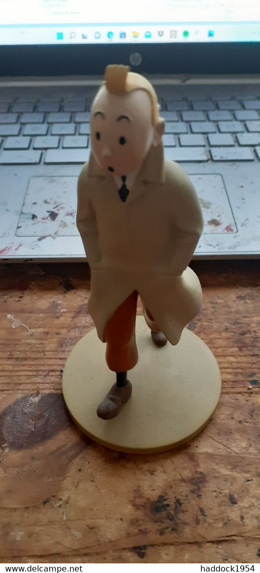 TINTIN En Trench Coat TINTIN HERGE Moulinsart 2011 - Statues - Resin