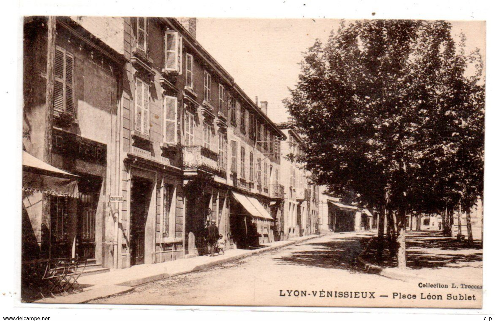 Venissieux - Place Leon Sublet  -  CPA° - Vénissieux