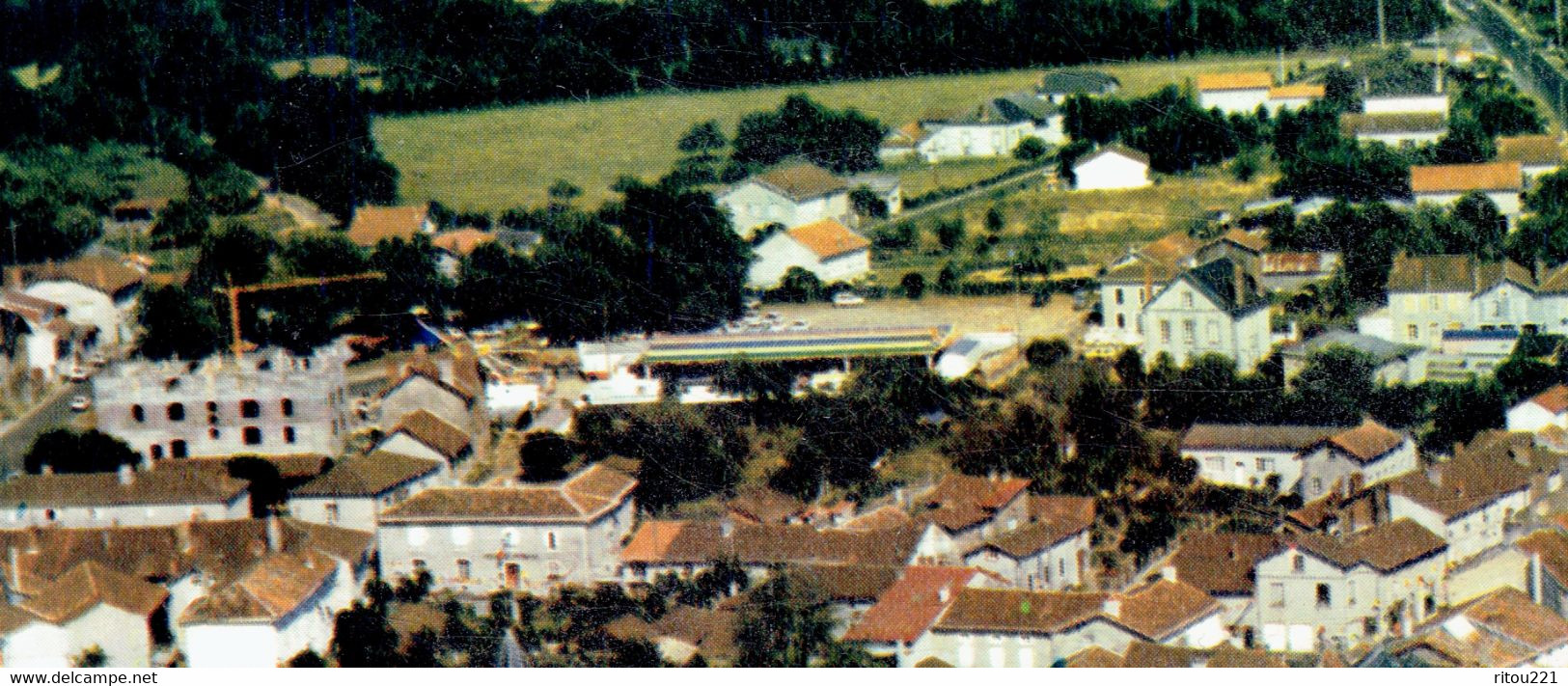 Cpm - 87 - ORADOUR SUR VAYRES - Vue Générale - 1999 - Theojac 5 - Chapiteau Manège ? Immeuble Grue - Oradour Sur Vayres