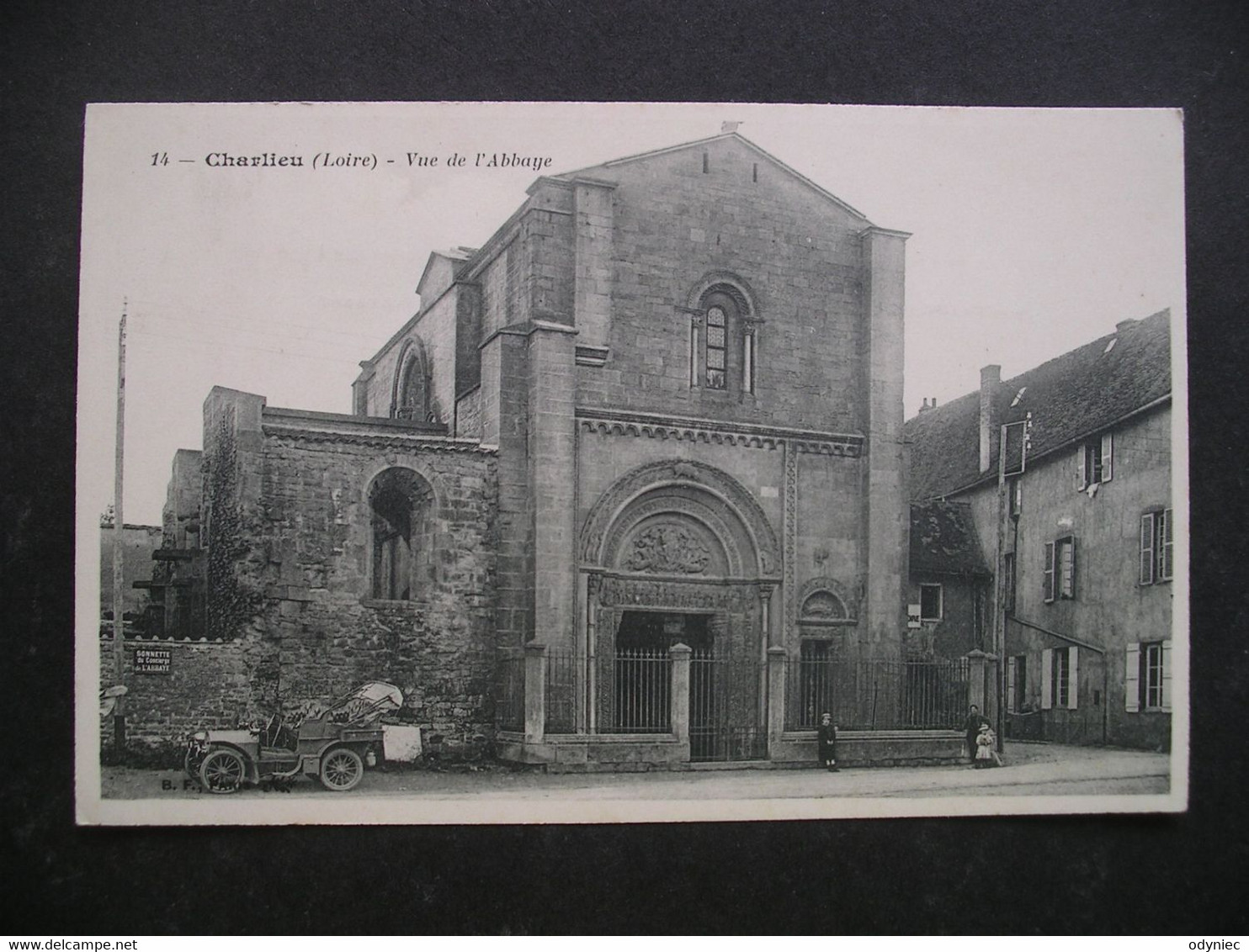 Charlieu(Loire)-Vue De L'Abbaye - Charlieu