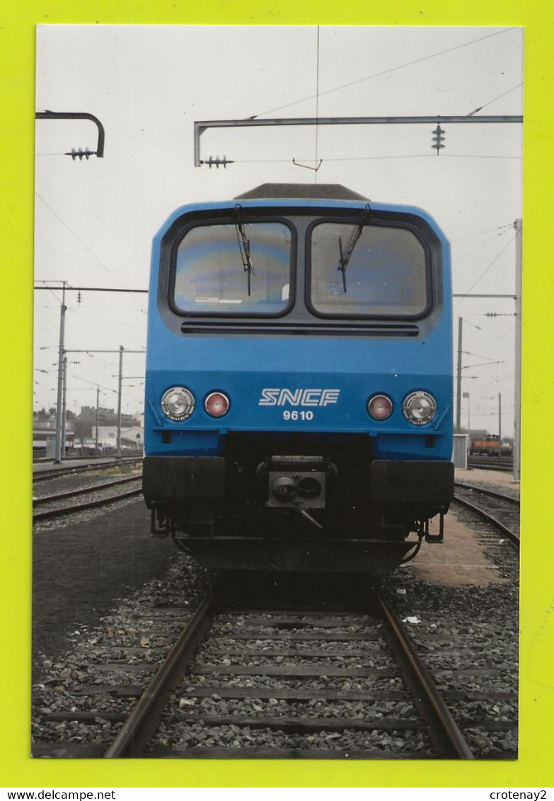 PHOTO Originale Train Wagon Engin De Traction Loc Loco Locomotive Automotrice SNCF 9610 De Face Non Datée - Eisenbahnen