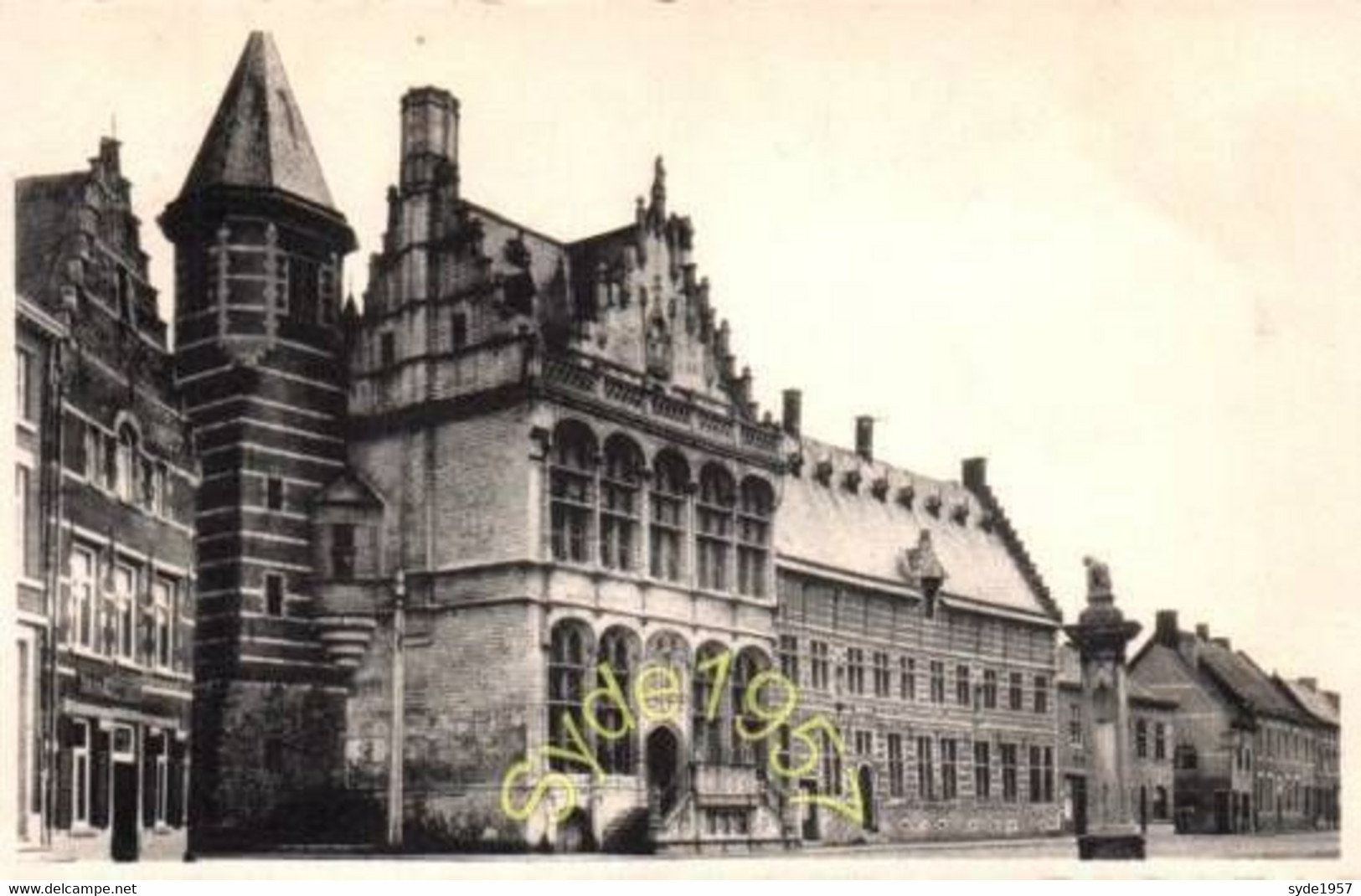 Zoutleeuw - Leau - Stadhuis En Rijkswacht (oude Halle) - Hotel De Ville Et Gendarmerie (ancienne Halle) - Zoutleeuw