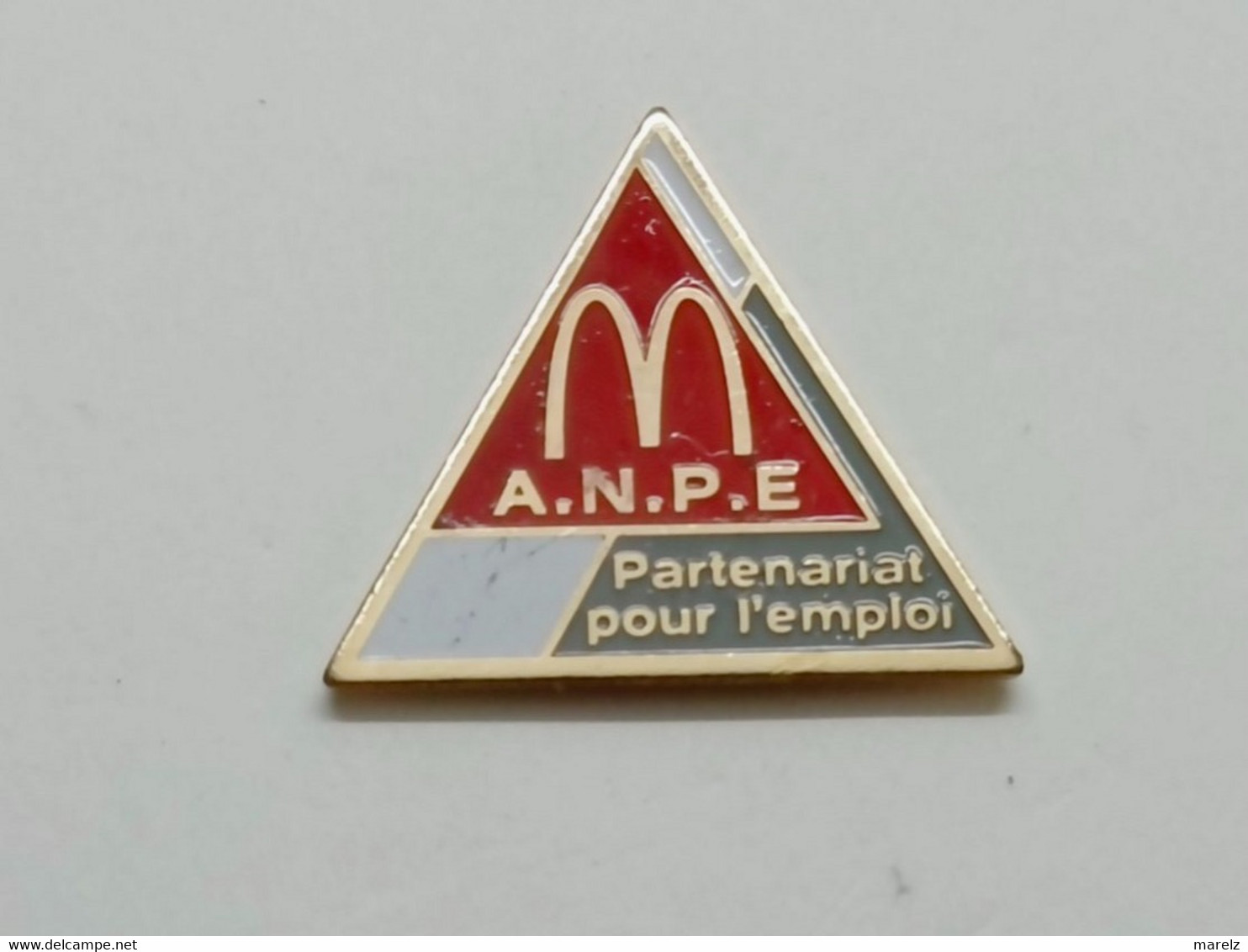 Pin's McDonald's - McDo A.N.P.E. Partenariat Pour L'Emploi - Pins MacDonald - Pin Badge Mac Donald's - McDonald's