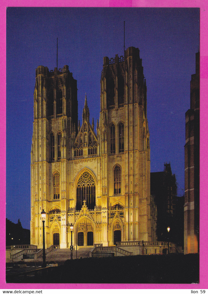 280829 / Belgium - Bruxelles Brussel Brussels - Night , St Michael And St Gudula Cathedral, PC Belgique Belgien Belgio - Bruxelles La Nuit