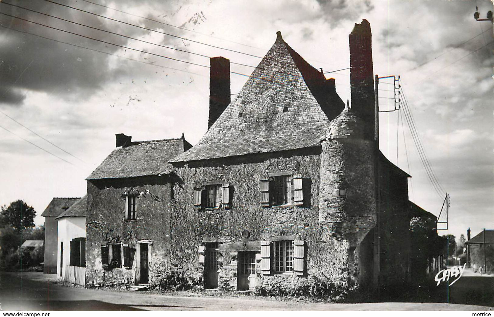 LE GRAVE - Vieilles Maisons, Route De Conquereuil. - Le Gavre