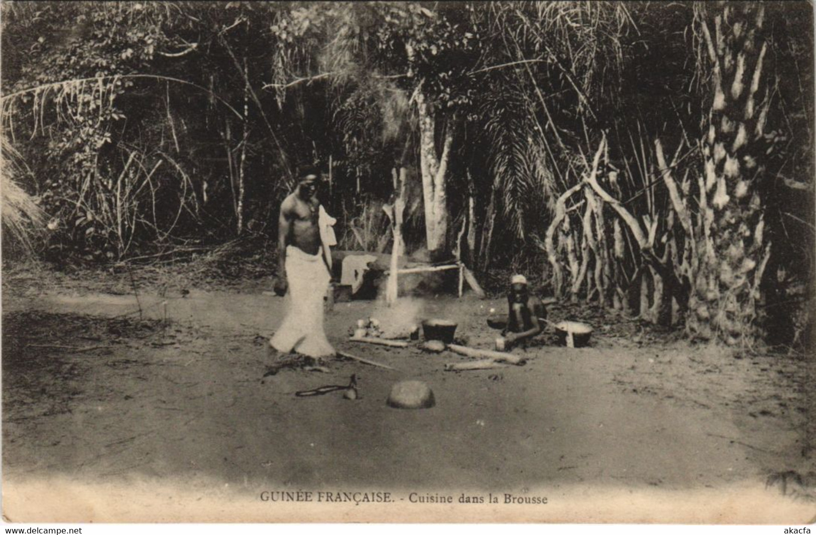 PC CUISINE DANS LA BROUSSE FRENCH GUINEA ETHNIC TYPE (a28663) - Guinée