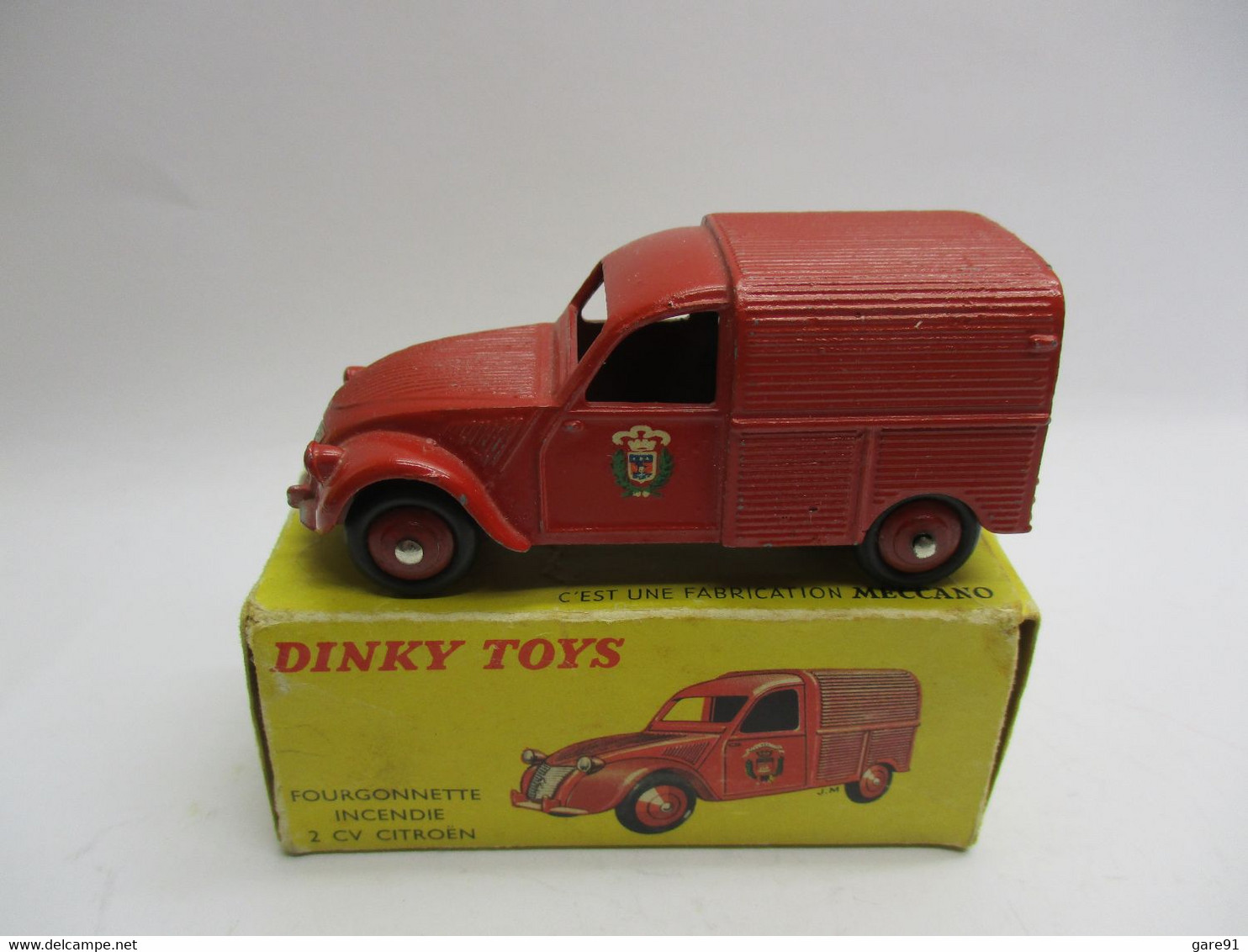 Dinky Toys 2 CV - Jouets Anciens de Collection