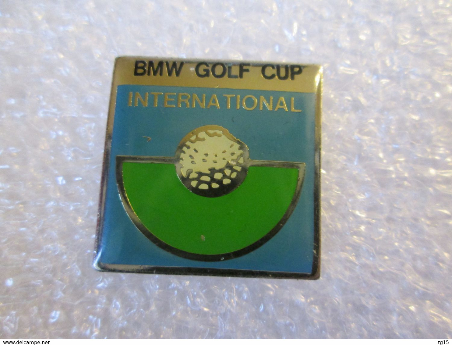 PIN'S    BMW  GOLF CLUB  INTERNATIONAL - BMW