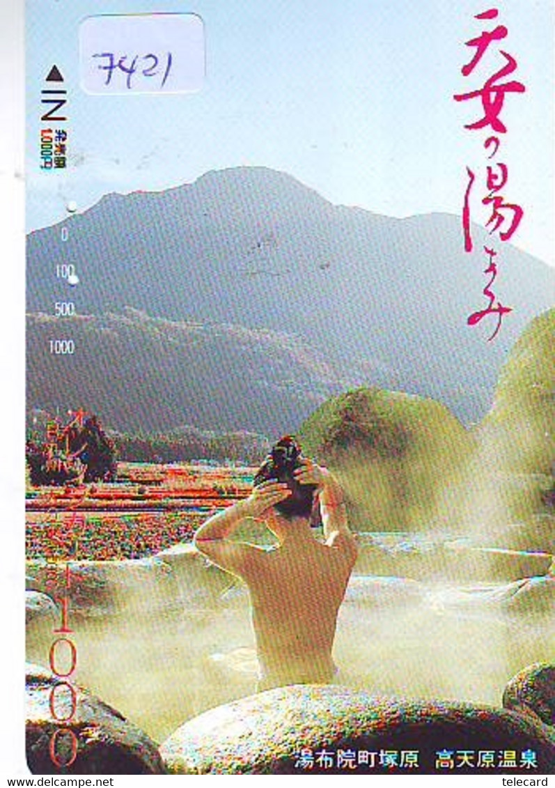 Télécarte Japon * FEMME EROTIQUE (7421) BATH * PHONECARD JAPAN * TELEFONKARTE *  BATHCLOTHES LINGERIE - Fashion