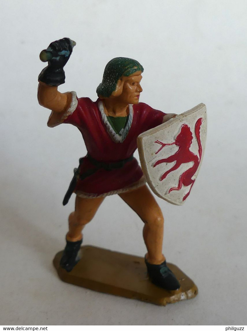 FIGURINE STARLUX SOLDAT MEDIEVAL CHEVALIER  Série Luxe Ivoirine 1958 6004 SEIGNEUR COMBATTANT ROUGE AVEC ECU ARMORIE - Starlux